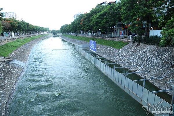 Hà Nội định chi 150 tỷ lấy nước sông Hồng làm sạch sông Tô Lịch