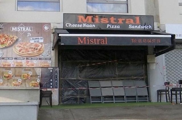 Tiệm bánh pizza ở ngoại ô thủ đô Paris (Pháp).