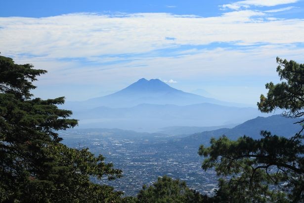 Núi lửa Ilopango ở El Salvador ngày nay.
