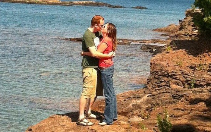 Nụ hôn ấy khiến Danielle đặt niềm tin vào sự sống của chồng mình.
