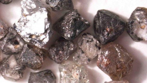 Kim cương từ khu vực Júina của Brazil.