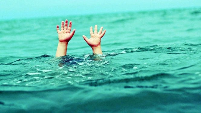 Tắm sông Trà Khúc, một học sinh bị trượt chân vào hố nước sâu tử vong