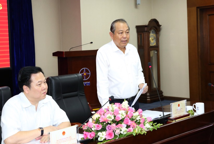 Phó Thủ tướng Thường trực Chính phủ Trương Hoà Bình phát biểu tại cuộc làm việc - Ảnh: VGP/Lê Sơn
