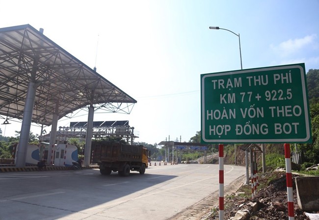 Trạm thu phí BOT trên quốc lộ 3 qua Thái Nguyên. Ảnh: Phạm Dự.