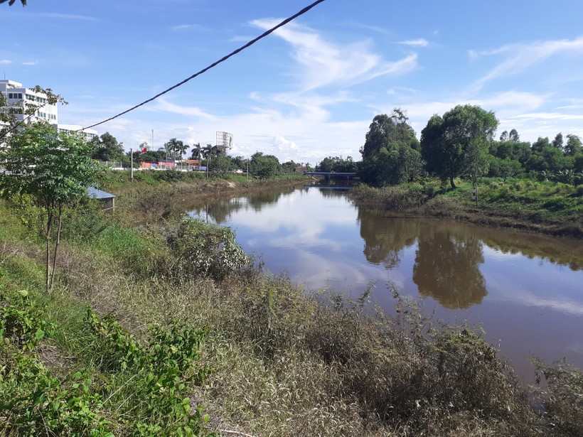 Nước sông Đào chạy qua huyện Hưng Nguyên, Nghệ An