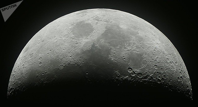 Các nhà khoa học từ Harvard cho rằng Mặt trăng chính là nơi “tàng trữ” sự sống ngoài hành tinh.
