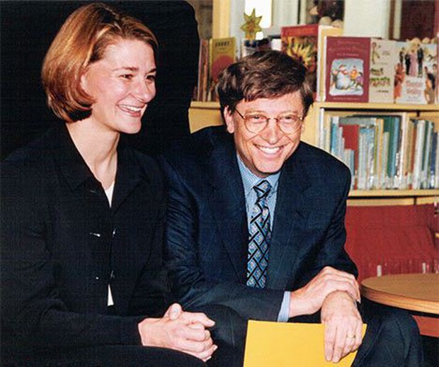 Tỷ phú Bill Gates, nhà sáng lập hãng phần mềm Microsoft, vừa kỷ niệm 25 năm ngày cưới với người vợ Melinda Gates vào hồi tháng 1 vừa qua.