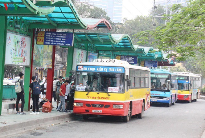 Theo đánh giá của một số chuyên gia giao thông, đề án phân làn ưu tiên cho xe buýt của thành phố Hà Nội là rất tốt nhưng việc triển khai sẽ gặp rất nhiều khó khăn.
