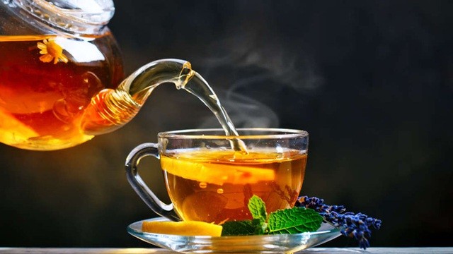 Uống trà thường xuyên có thể mang lại nhiều lợi ích.