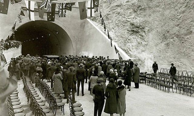 Đường hầm Mount Victoria trong ngày khai trương vào năm 1931.