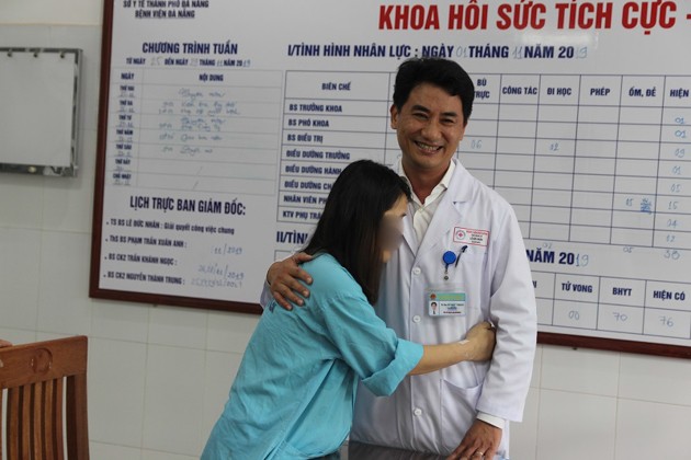 Sản phụ N.T.H xúc động gửi lời cám ơn đến đội ngũ y bác sĩ Bệnh viện Đà Nẵng.