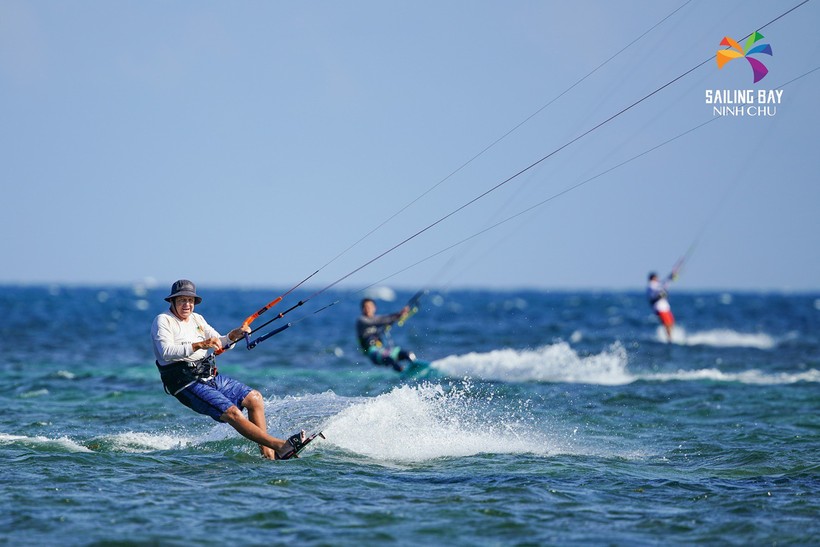 "Đại tiệc" lướt ván diều quốc tế tại biển Ninh Chữ Ninh Thuận Việt Nam