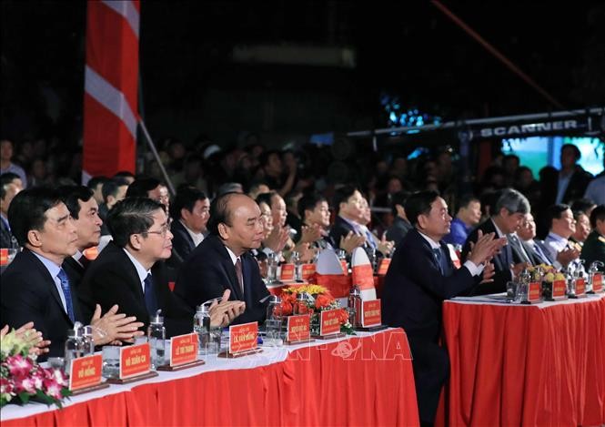 Thủ tướng Nguyễn Xuân Phúc và các đại biểu tham dự lễ kỷ niệm Ảnh: Thống Nhất/TTXVN