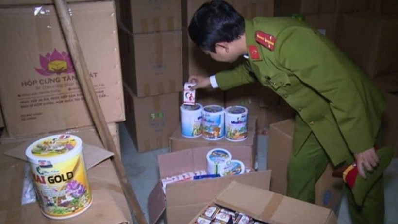 Thái Bình: Đình chỉ cơ sở sản xuất hàng nghìn chai nước rửa tay không phép