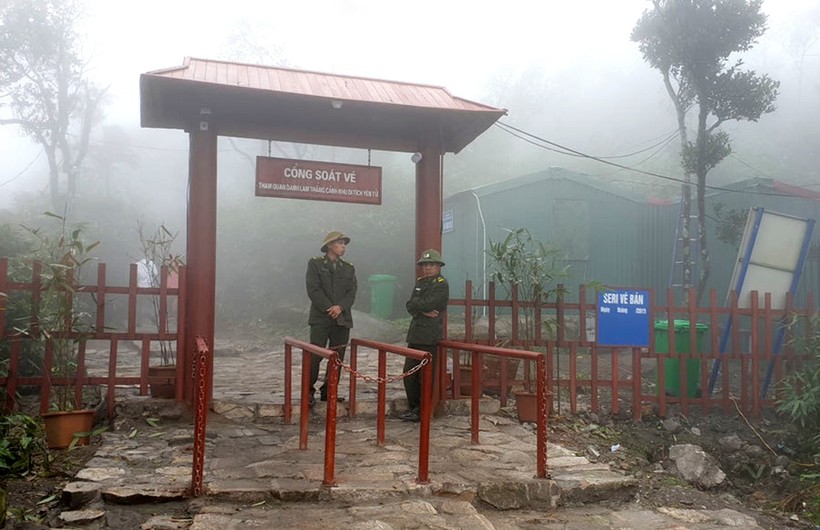 Quảng Ninh: Du khách bức xúc khi lên Yên Tử phải qua “trạm BOT”