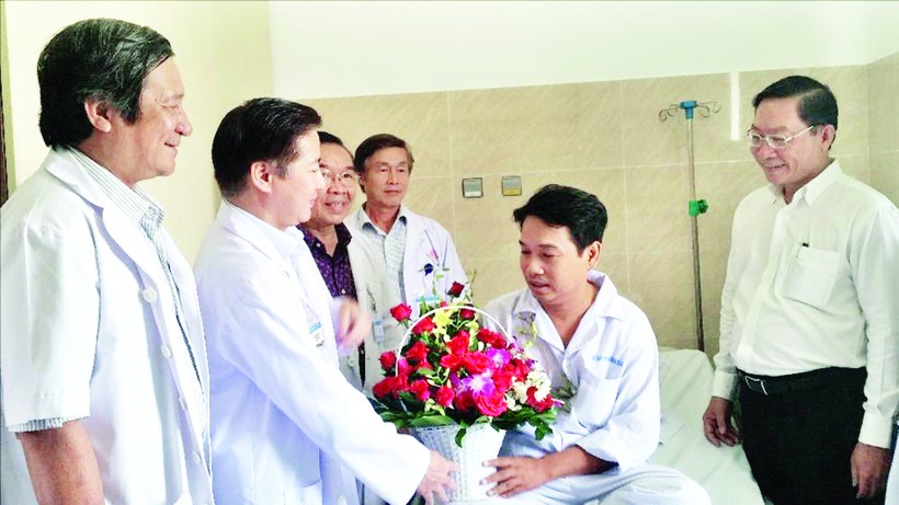Phẫu thuật robot: Thành tựu ngoạn mục của y khoa Việt Nam