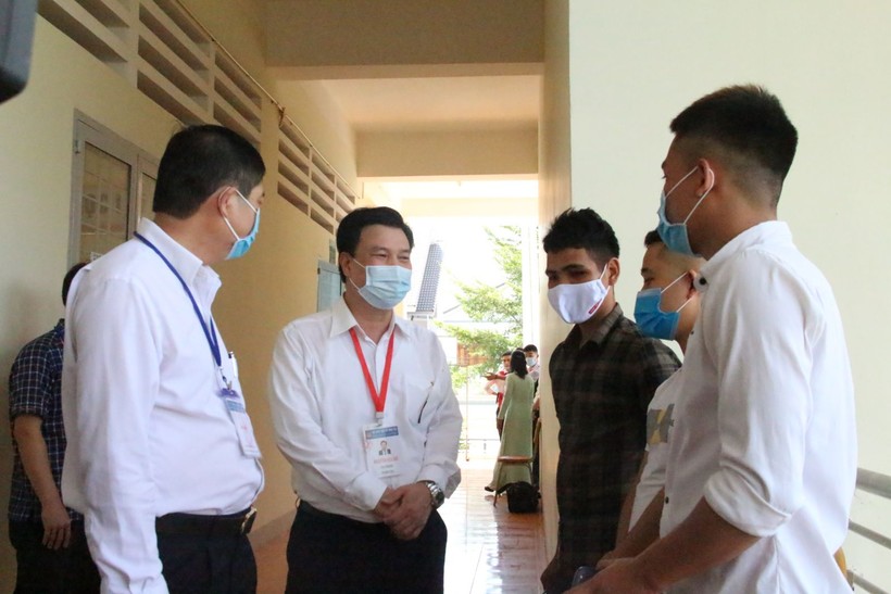 Thứ trưởng động viên, gửi lời chúc đến các thí sinh ở các tỉnh lân cận đến Đắk Lắk dự thi.