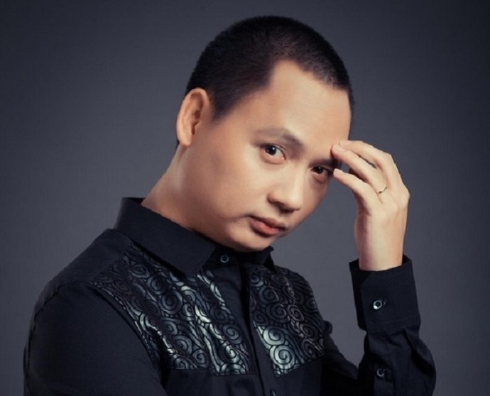 Nhạc sĩ Nguyễn Khải Phong khuyên những nghệ sĩ trẻ đang chạy theo trending YouTube phải nghĩ lại.