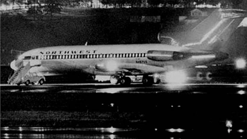 Chiếc Boeing 727 tại sân bay Portland trước khi bị không tặc.