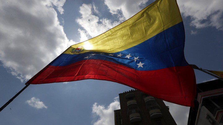 Mỹ áp đặt thêm các biện pháp trừng phạt đối với Iran và Venezuela