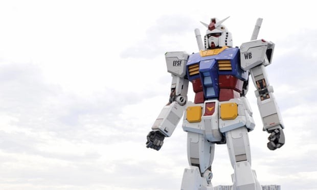 Robot Gundam có thể quỳ gối và cử động cánh tay. (Ảnh: AFP)
