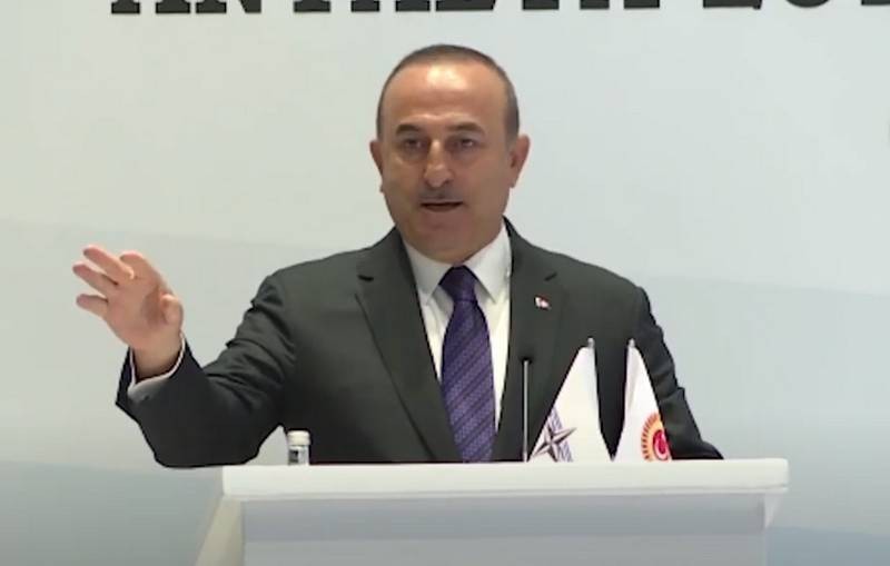 Thổ Nhĩ Kỳ tuyên bố sẵn sàng hỗ trợ Azerbaijan trên bàn đàm phán cũng như trên chiến trường