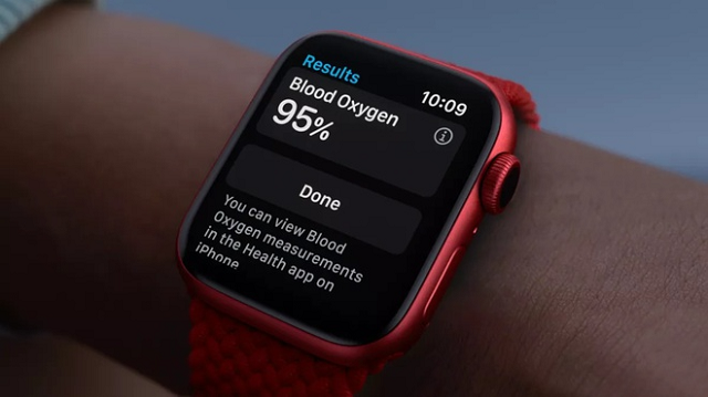 Người dùng lo lắng và tìm đến bác sỹ khi Apple Watch liên tục cảnh báo nhịp tim bất thường. Ảnh: The Verge.