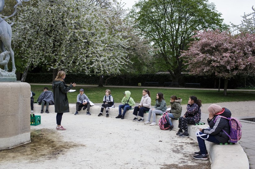 Học sinh tại Đan Mạch tham gia lớp học ngoài trời.