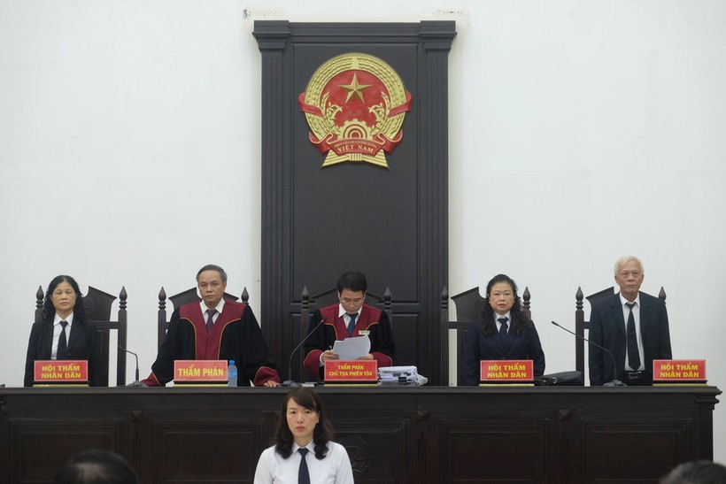 Hội đồng xét xử tuyên án với các bị cáo