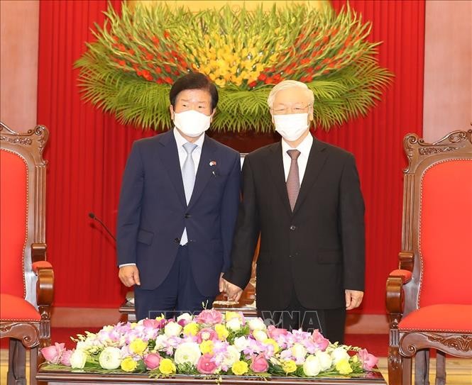 Tổng Bí thư, Chủ tịch nước Nguyễn Phú Trọng và Chủ tịch Quốc hội Hàn Quốc Park Byeong-Seug - Ảnh: TTXVN