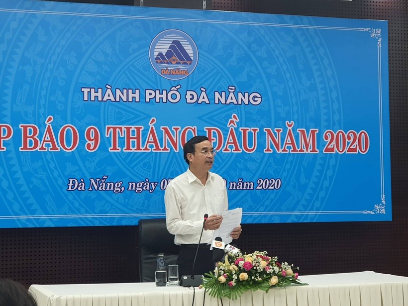 Ông Lê Trung Chinh – Phó Bí thư Thành ủy, Phó Chủ tịch Thường trực UBND TP Đà Nẵng được giới thiệu để bầu giữ chức Chủ tịch UBND TP Đà Nẵng nhiệm kỳ 2016-2021.
