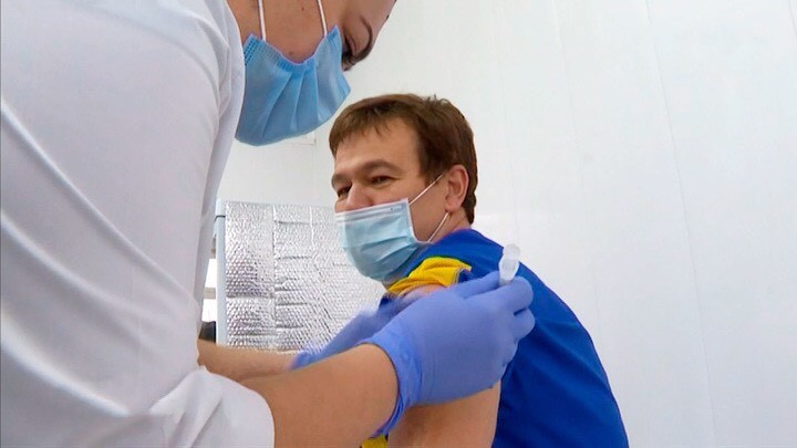 Belarus là nước thứ hai bắt đầu tiêm chủng đại trà vắc-xin chống Covid-19