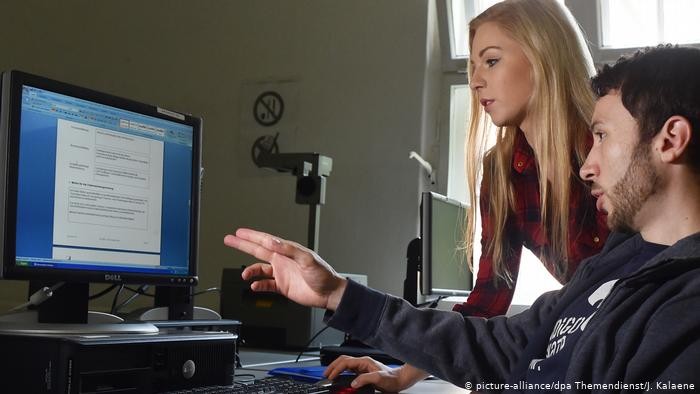 Thiết kế chương trình dạy học trực tuyến – nghề mới được SV Đức ưa chuộng.