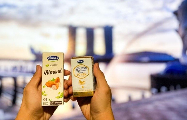 Vinamilk xuất khẩu sữa tươi chứa tổ yến đi Singapore