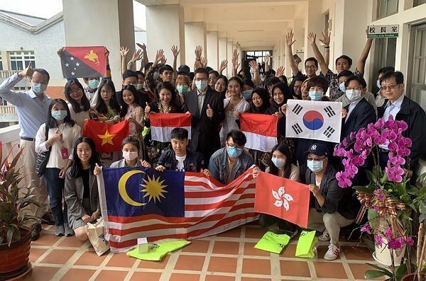 Đài Loan mở cửa cho 13.000 du học sinh sau khi kiểm tra dịch tễ