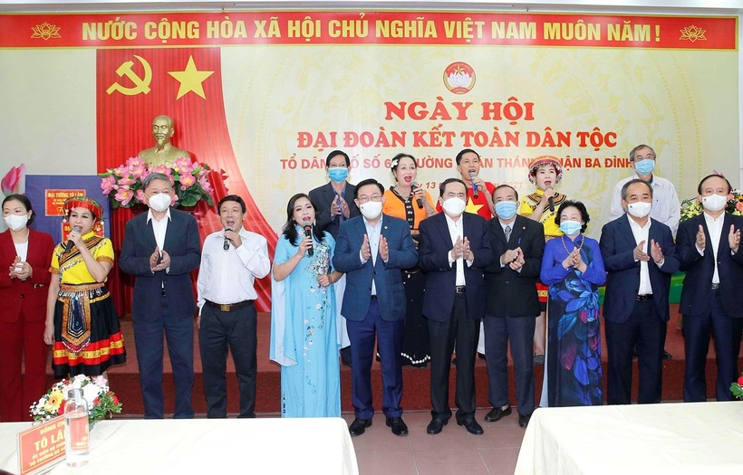 Chủ tịch Quốc hội dự Ngày hội Đại đoàn kết toàn dân tộc tại Hà Nội