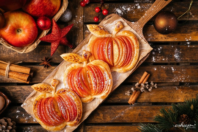Cách làm bánh táo nướng xinh xắn, thơm ngon đón Giáng sinh ấm áp