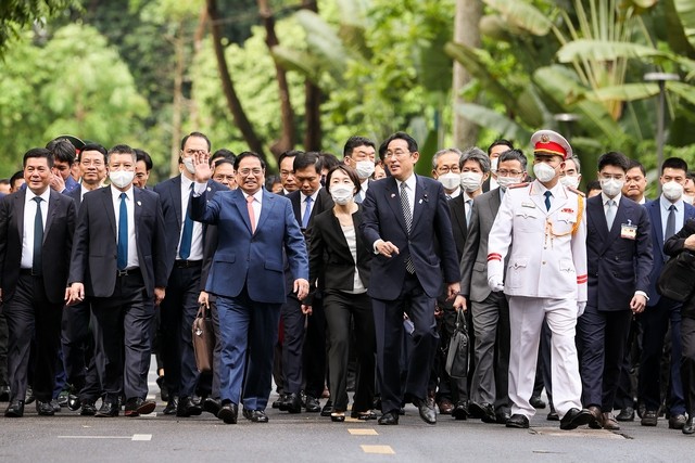 Thủ tướng Phạm Minh Chính và Thủ tướng Kishida Fumio nhất trí cao về các phương hướng và biện pháp cụ thể nhằm đưa quan hệ đối tác chiến lược bước vào giai đoạn phát triển mới. Ảnh VGP/Nhật Bắc.
