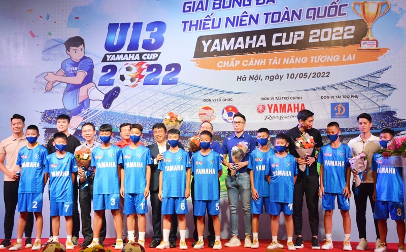 Đội tuyển U13 Hà Nội tại lễ công bố nhà tài trợ Giải Bóng đá thiếu niên toàn quốc Yamaha Cup 2022.