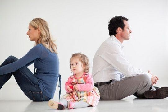 Vợ hoặc chồng được quyền nuôi con trong trường hợp nào khi ly hôn