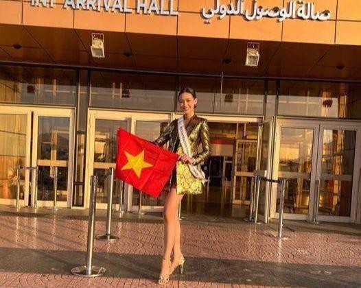 Bị thất lạc hành lý, Á hậu Bảo Ngọc vẫn tự tin ở Hoa hậu Liên lục địa 2022