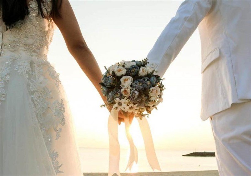 Pháp luật không yêu cầu phải đăng ký kết hôn trước khi cưới (Ảnh minh họa)