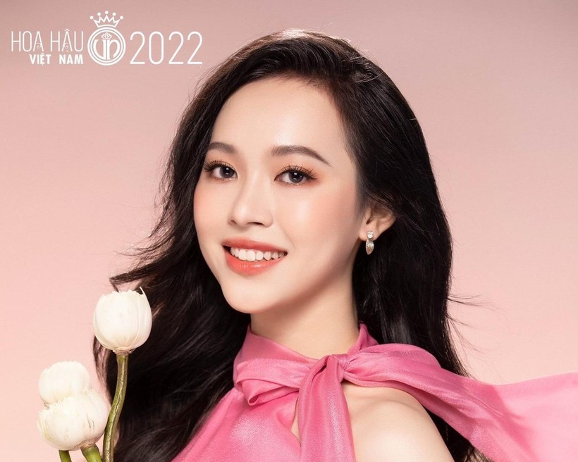 Ứng viên sáng giá danh hiệu Hoa hậu Việt Nam 2022 từng tự ti vì cân nặng