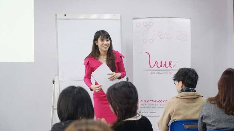 Quỹ Vì Tầm Vóc Việt tổ chức khóa tập huấn kỹ năng kể chuyện cho phóng viên