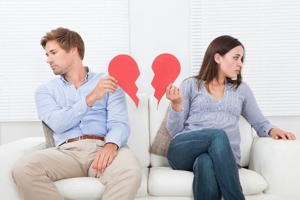 6 sai lầm chị em hay mắc khi giao tiếp với chồng khiến hôn nhân tan vỡ