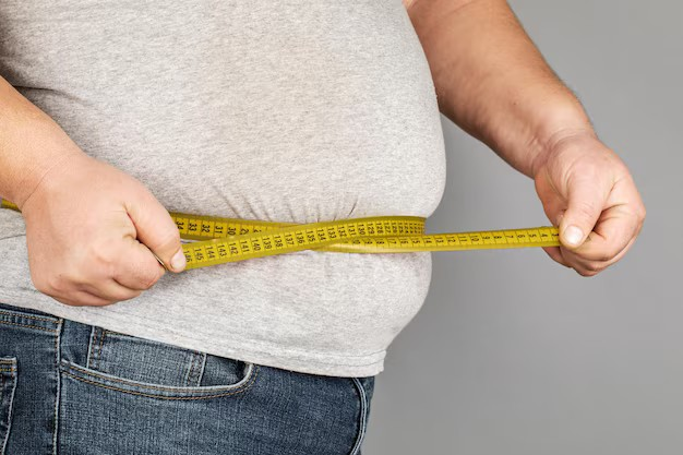 Nhà nghiên cứu cho biết, nếu chỉ có cha hoặc mẹ mắc bệnh béo phì thì con cái vẫn có nguy cơ béo phì cao gấp 3 lần ở tuổi trung niên. 