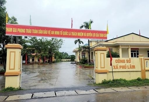 Công sở UBND xã Phú Lâm.