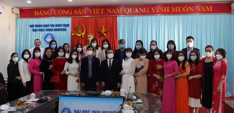 Đại học Thái Nguyên đã tổ chức gặp mặt nữ cán bộ quản lý và nhà khoa học nữ tiêu biểu nhân dịp kỷ niệm Ngày Quốc tế phụ nữ