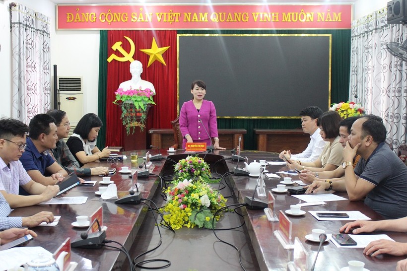 Bà Nguyễn Thị Mai - Giám đốc Sở Văn hóa, Thể thao và Du lịch tỉnh Thái Nguyên phát biểu tại buổi gặp mặt.