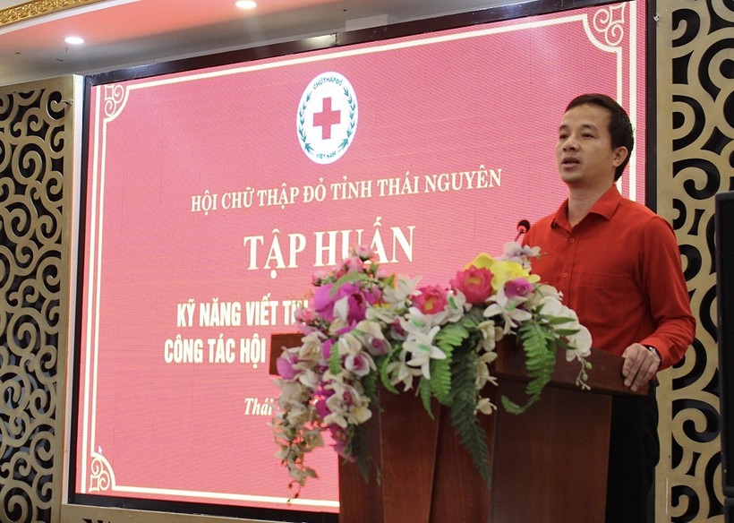 Ông Phạm Quang Sáng - Phó Chủ tịch Hội Chữ thập đỏ tỉnh Thái Nguyên phát biểu tại chương trình